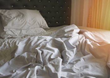 O que sua cama desarrumada diz sobre você, segundo a psicologia!