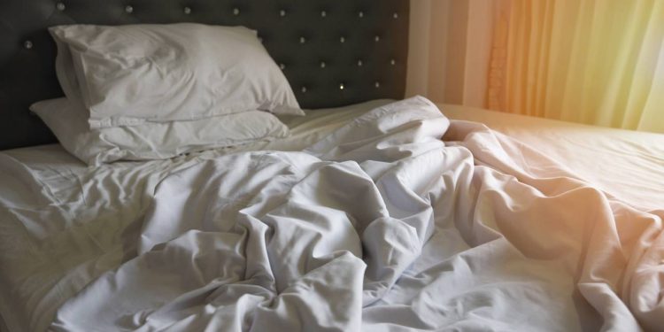 O que sua cama desarrumada diz sobre você, segundo a psicologia!