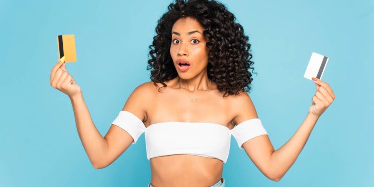 O que o número de cartões de crédito que você tem diz sobre seu futuro e sua personalidade