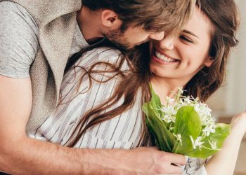 A diferença crucial entre apenas "gostar" e realmente "amar" alguém!