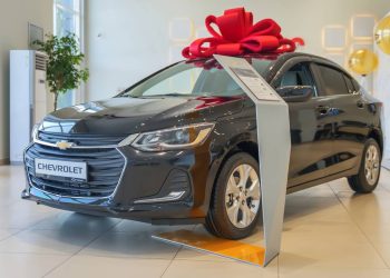 Os 5 carros que menos gastam combustível no Brasil ao final de 2025