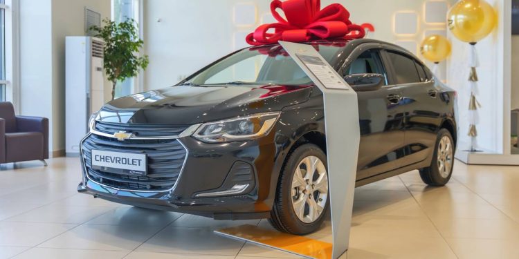 Os 5 carros que menos gastam combustível no Brasil ao final de 2025