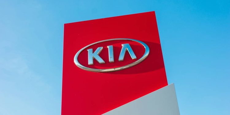 A marca com a bateria mais durável em carros usados surpreende e não é a Tesla