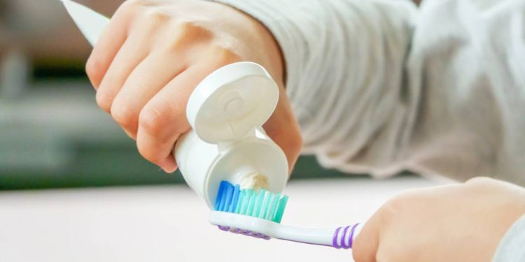 A pasta de dente revela sua personalidade! O que a forma de apertar diz sobre você