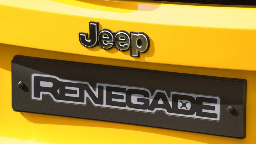 5 carros usados a partir de R$ 60 mil que fazem a baliza por você