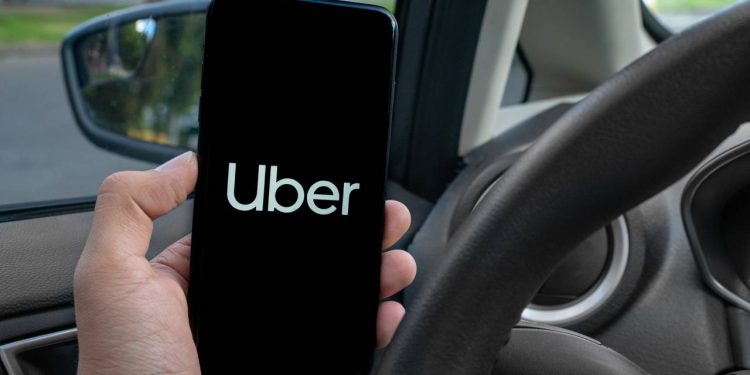Seu carro vai ser aceito? Uber divulga novos critérios e exclui modelos para 2026