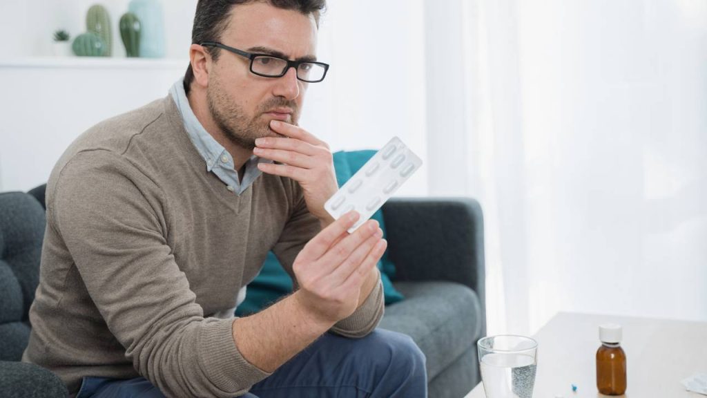 O que é a hipocondria e o medo exagerado de ter doenças, segundo a Psicologia