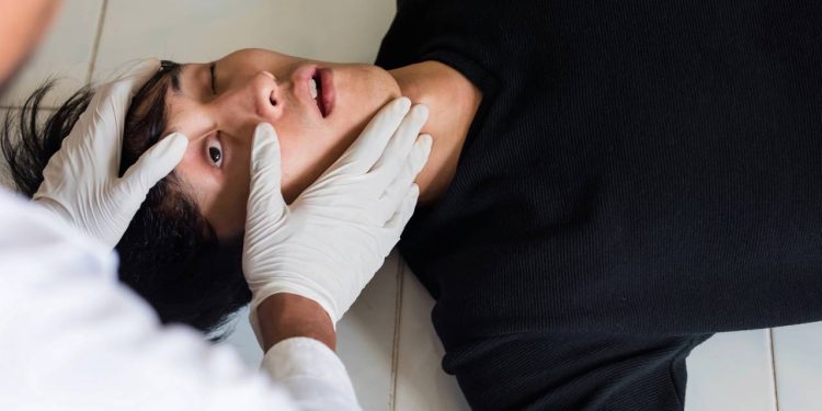 O que é a hipocondria e o medo exagerado de ter doenças, segundo a Psicologia