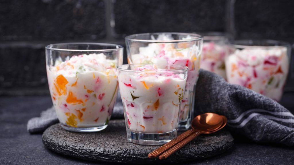 A melhor receita de gelatina mosaico para impressionar na sobremesa