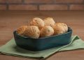 Aprenda a preparar o verdadeiro pão de queijo mineiro na sua cozinha