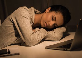 Dormir mal pode impactar sua vida de forma mais significativa do que você imagina