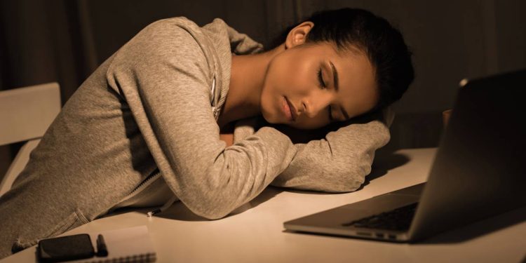 Dormir mal pode impactar sua vida de forma mais significativa do que você imagina