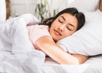 Dormir oito horas nem sempre é o ideal e entender isso pode mudar sua rotina