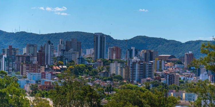 A cidade universitária que se destaca pela sua natureza ao redor e qualidade de vida no interior do Rio Grande do Sul