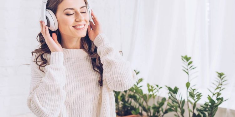 Por que a música da nossa adolescência nos traz tanta nostalgia, segundo a Psicologia