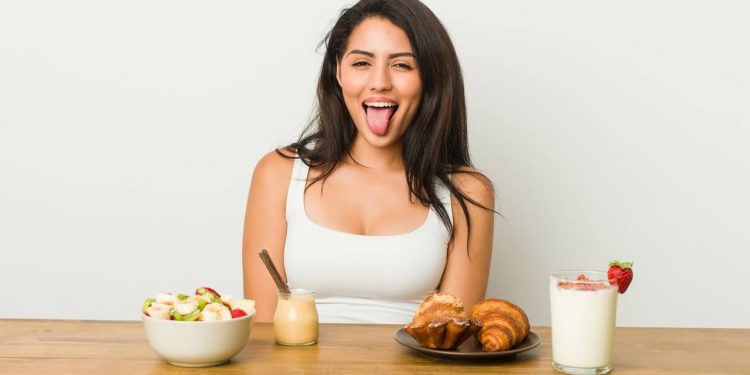 Sinais importantes sobre sua saúde que a cor da sua língua pode mostrar