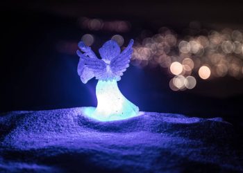 O anjo da guarda de hoje envia proteção e um recado decisivo ao seu signo