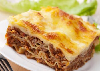 Lasanha bolonhesa simples: receita prática para um almoço de domingo