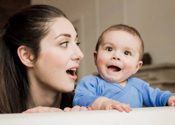 Estudo revela o poder da voz materna no cérebro de prematuros