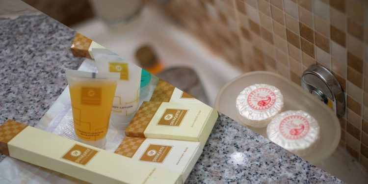 Por que tendemos a acumular amostras grátis de perfume e nunca as usar, segundo a Psicologia