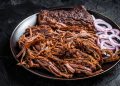 Cinco receitas com carne desfiada para impressionar na cozinha