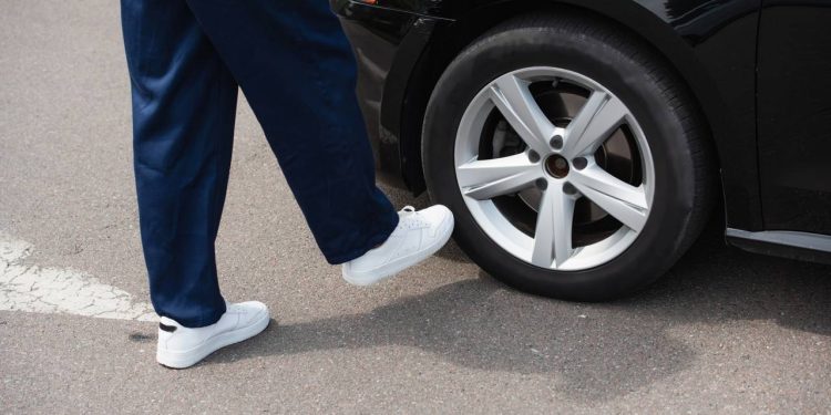 Evite acidentes e economize combustível com a pressão correta dos pneus