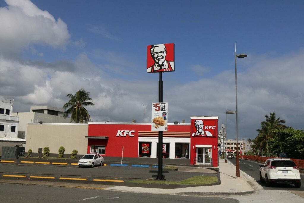 Dona do Frango Assado, Pizza Hut e KFC reverte prejuГѓВ­zo e tem lucro de R$ 21,1 mi