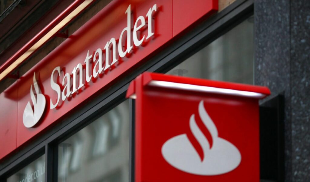 SANB11 (Santander)