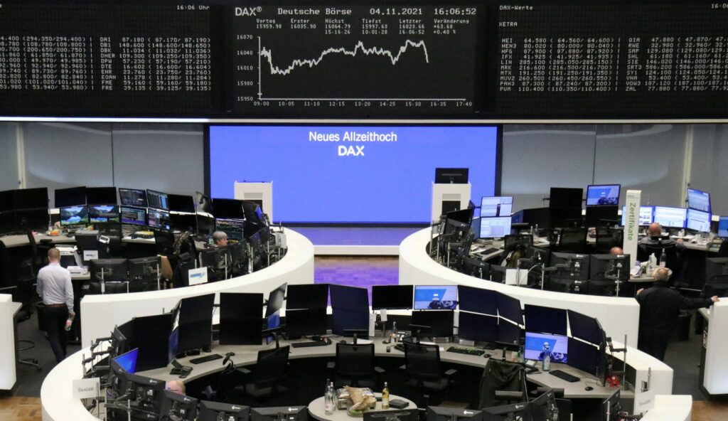 AГѓВ§ГѓВµes europeias fecham em mГѓВЎxima recorde apГѓВіs anГѓВєncios de Fed e BC britГѓВўnico