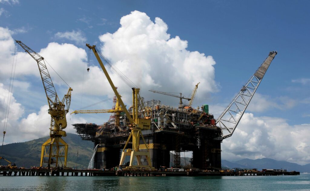 VotaГѓВ§ГѓВЈo do projeto sobre polГѓВ­tica de preГѓВ§os da Petrobras ГѓВ© adiada para dia 30