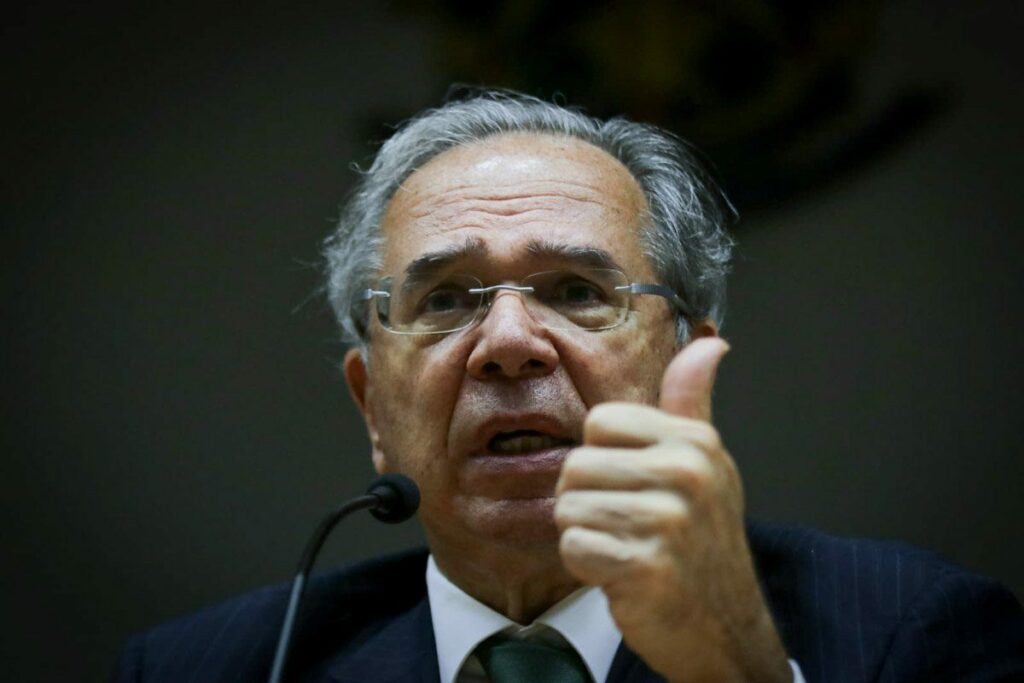 Guedes diz que dado do PIB estГѓВЎ no "retrovisor" e destaca investimento e crГѓВ©dito