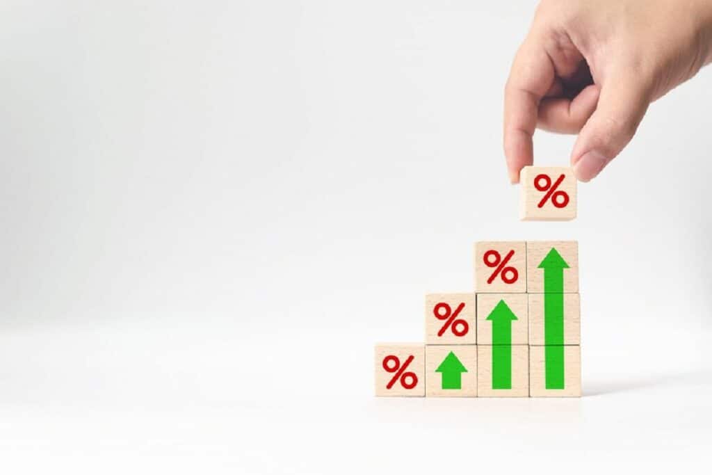 Juros futuros fecham em alta com a divulgaГѓВ§ГѓВЈo da expectativas de inflaГѓВ§ГѓВЈo