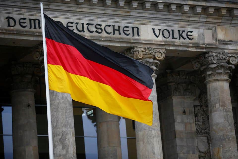 BC da Alemanha corta previsões para alta do PIB e eleva as de inflação