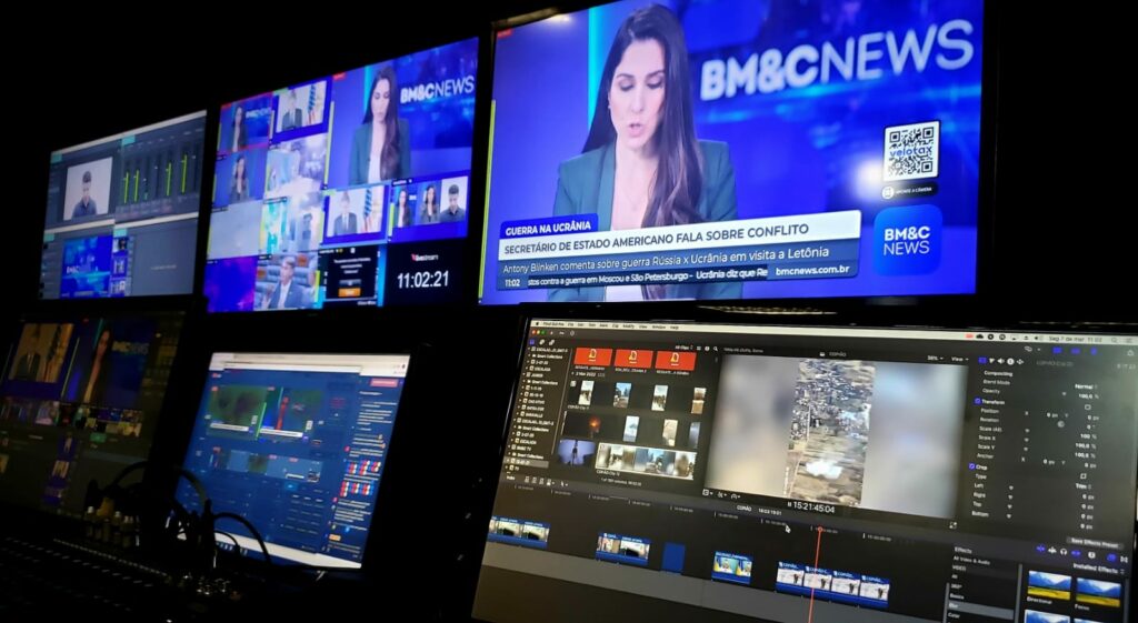 Transmissão do início da guerra da Ucrânia na BM&C News (Foto: Arquivo)