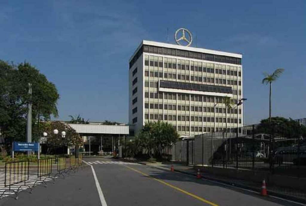Mercedes