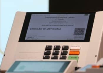 Urna eletrГѓВґnica