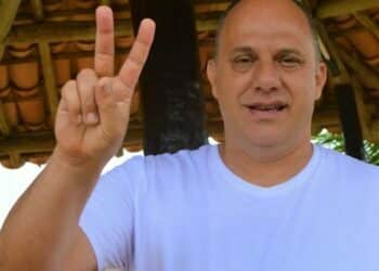 Prefeito de BocaГѓВ­na (SP), Marco AntГѓВґnio Giro