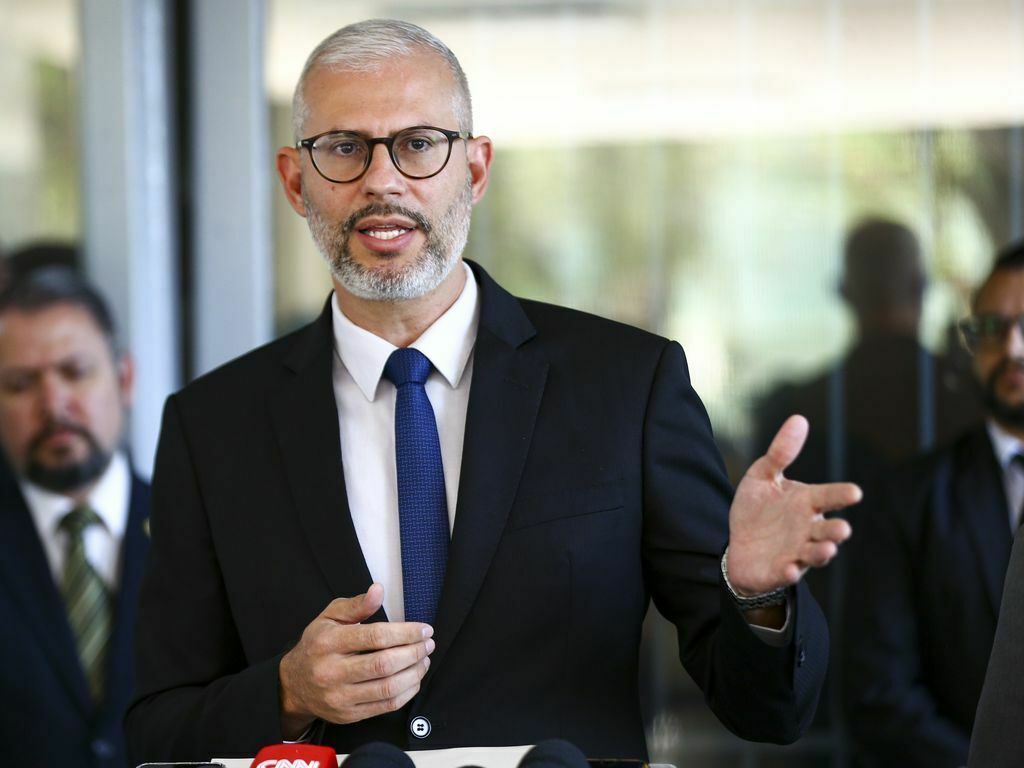 Ministro da Educação, Victor Godoy