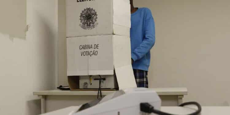 Cabina de votaГѓВ§ГѓВЈo