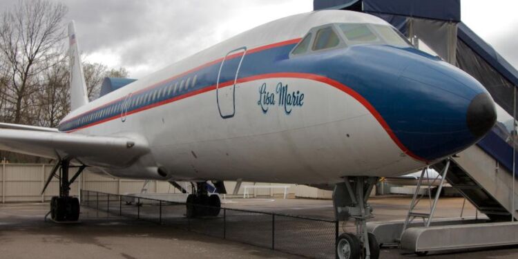 Lisa Marie, um Convair 880 personalizado que pertenceu a Elvis Presley e está em exposição em Graceland. Foto: Reprodução, Divulgação