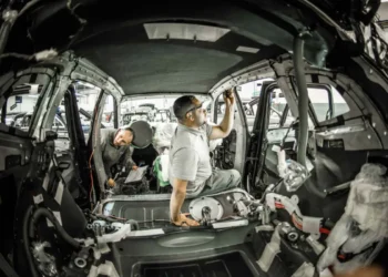 'RevogaГѓВ§o' do acesso facilitado as armas assinado prejudica empresa de blindagem de veГѓВ­culos