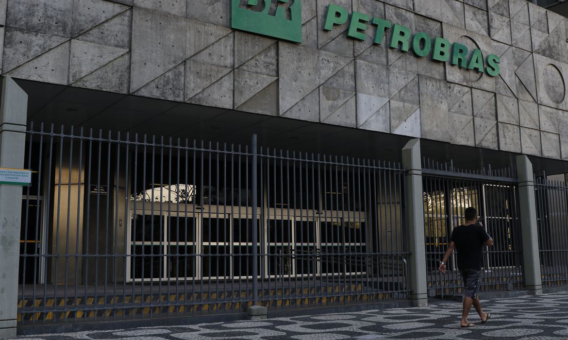 Edifício sede da Petrobras no Centro do Rio. Foto: Fernando Frazão/Agência Brasil)