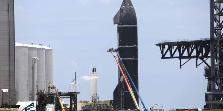 SpaceX adia lanГѓВ§amento da Starship com o foguete Super Heavy