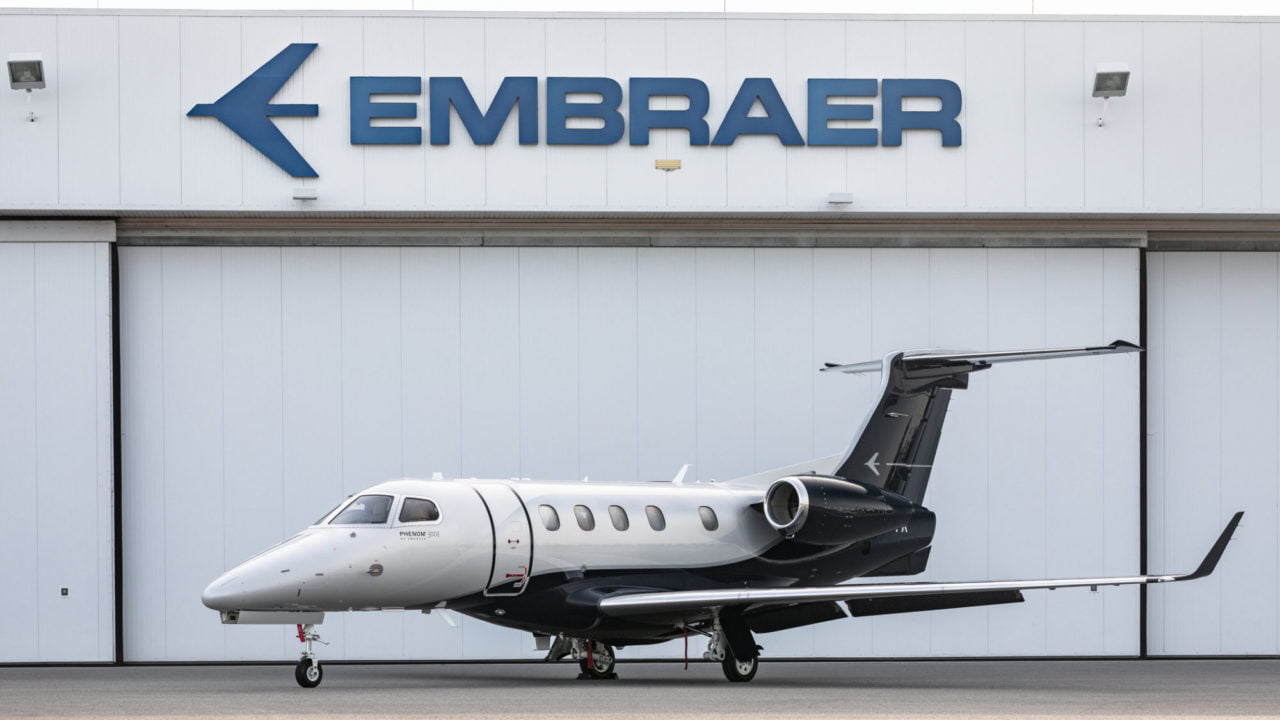 Embraer entrega à Azul o maior avião comercial brasileiro - Época Negócios