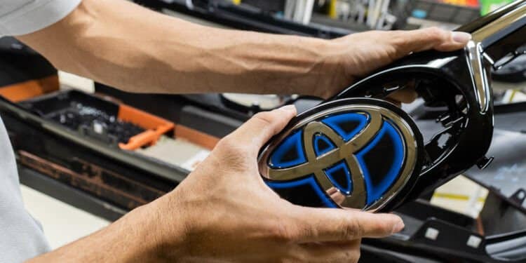 Toyota foi a primeira montadora a oferecer hГѓВ­bridos e hГѓВ­bridos flex fabricados no Brasil