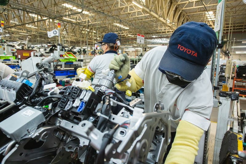 Toyota foi a primeira montadora a oferecer híbridos e híbridos flex fabricados no Brasil