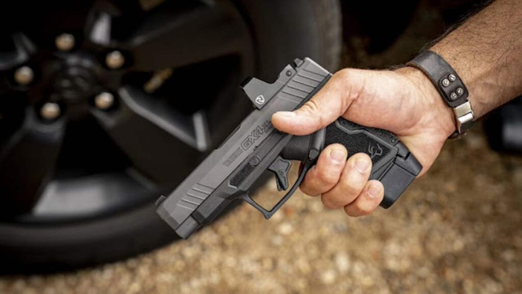 Pistolas Taurus GX4 ganha nova versão intitulado XL Graphene; conheça