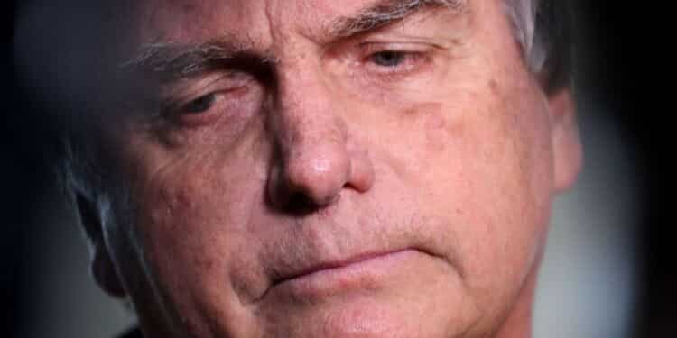 Por 5 votos a 2, TSE torna Bolsonaro inelegГѓВ­vel por oito anos