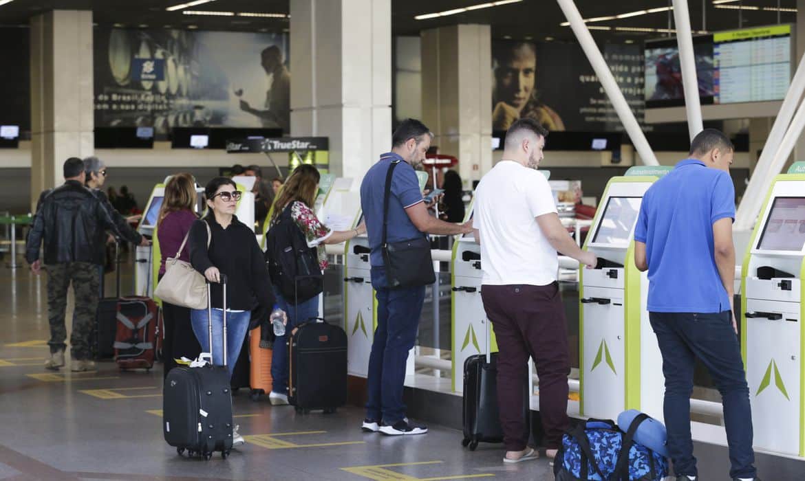 Programa Voa Brasil poderГѓВЎ ter 1,5 milhГѓВЈo de passagens por mГѓВЄs