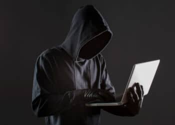 Desenrola Brasil: novo golpe cria links falsos do programa para pegar dados e dinheiro
